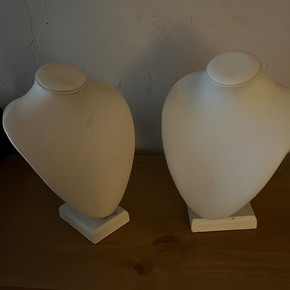 Necklace display holder